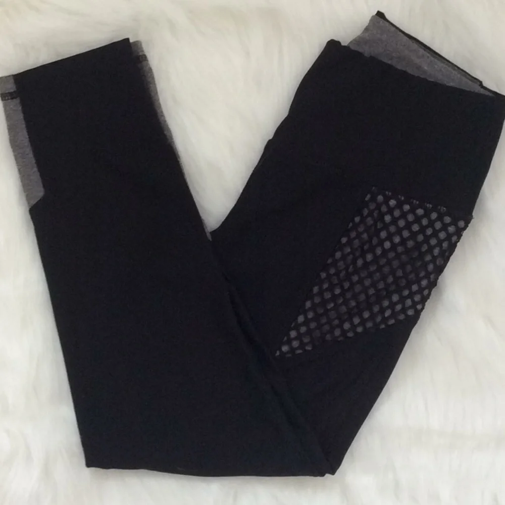 RBX Capri Workout Leggings.‎